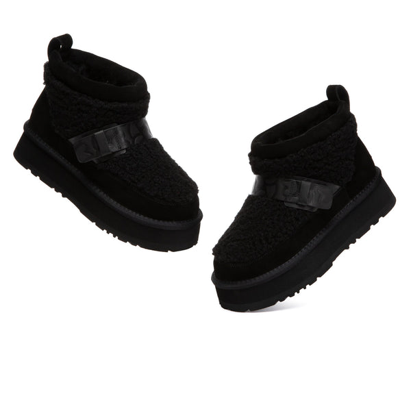 EverUgg Short Maphie UGG boots in soft, cozy material with a classic ankle height and stylish design, perfect for winter wear.