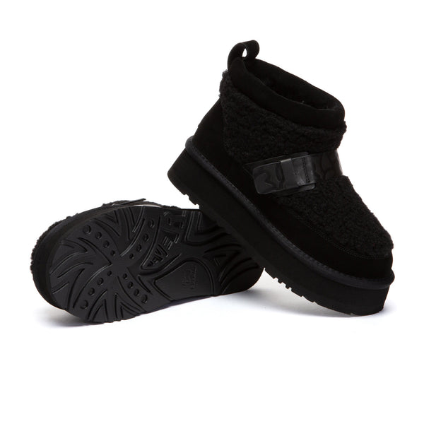 EverUgg Short Maphie UGG boots in classic style with soft, plush interior and durable suede exterior.