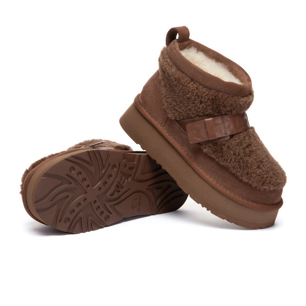 EverUgg Short Maphie UGG boots in tan with plush lining, featuring a classic ankle-high design and durable rubber sole.