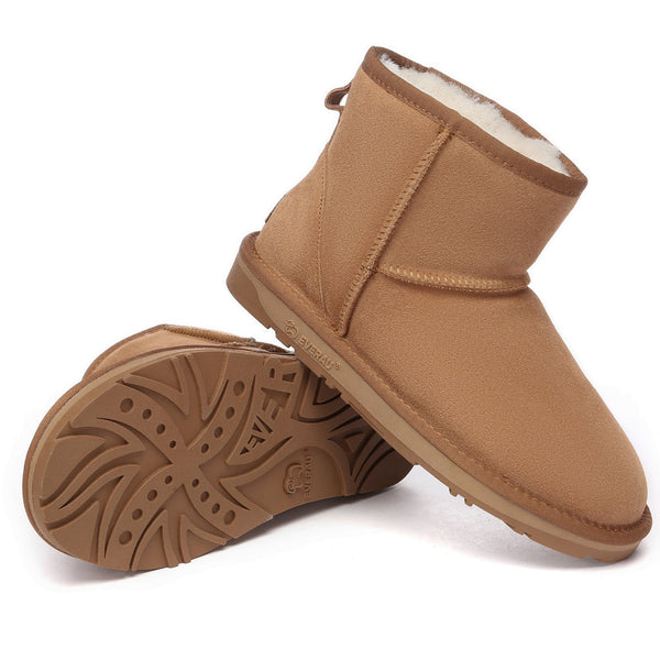 Mini Classic UGG Boots Chestnut